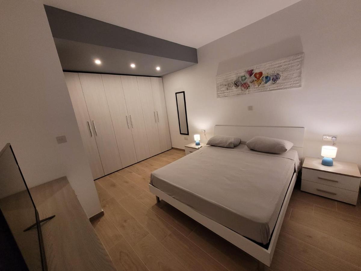 St Paul's Bay New Modern Penthouse 2 Minutes From Seascape Appartement *
