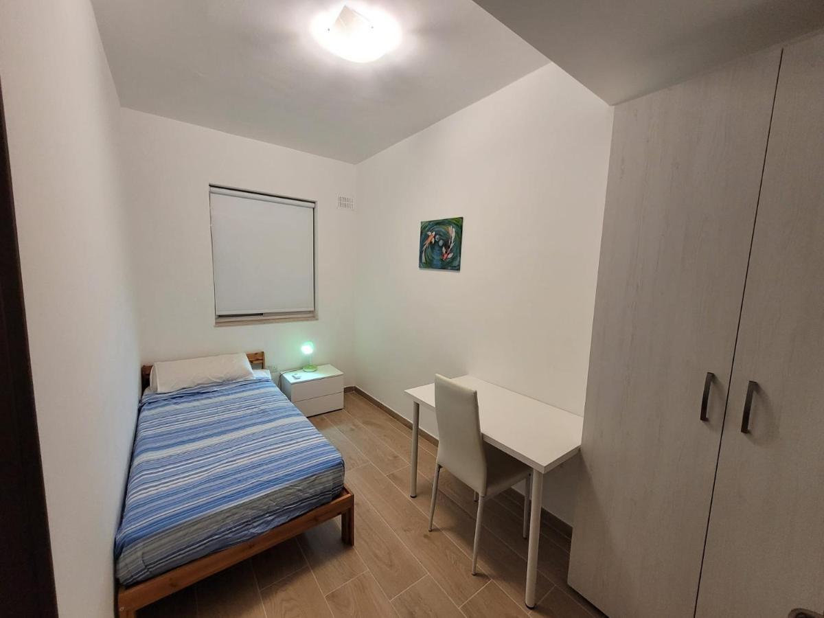 St Paul's Bay New Modern Penthouse 2 Minutes From Seascape Appartement