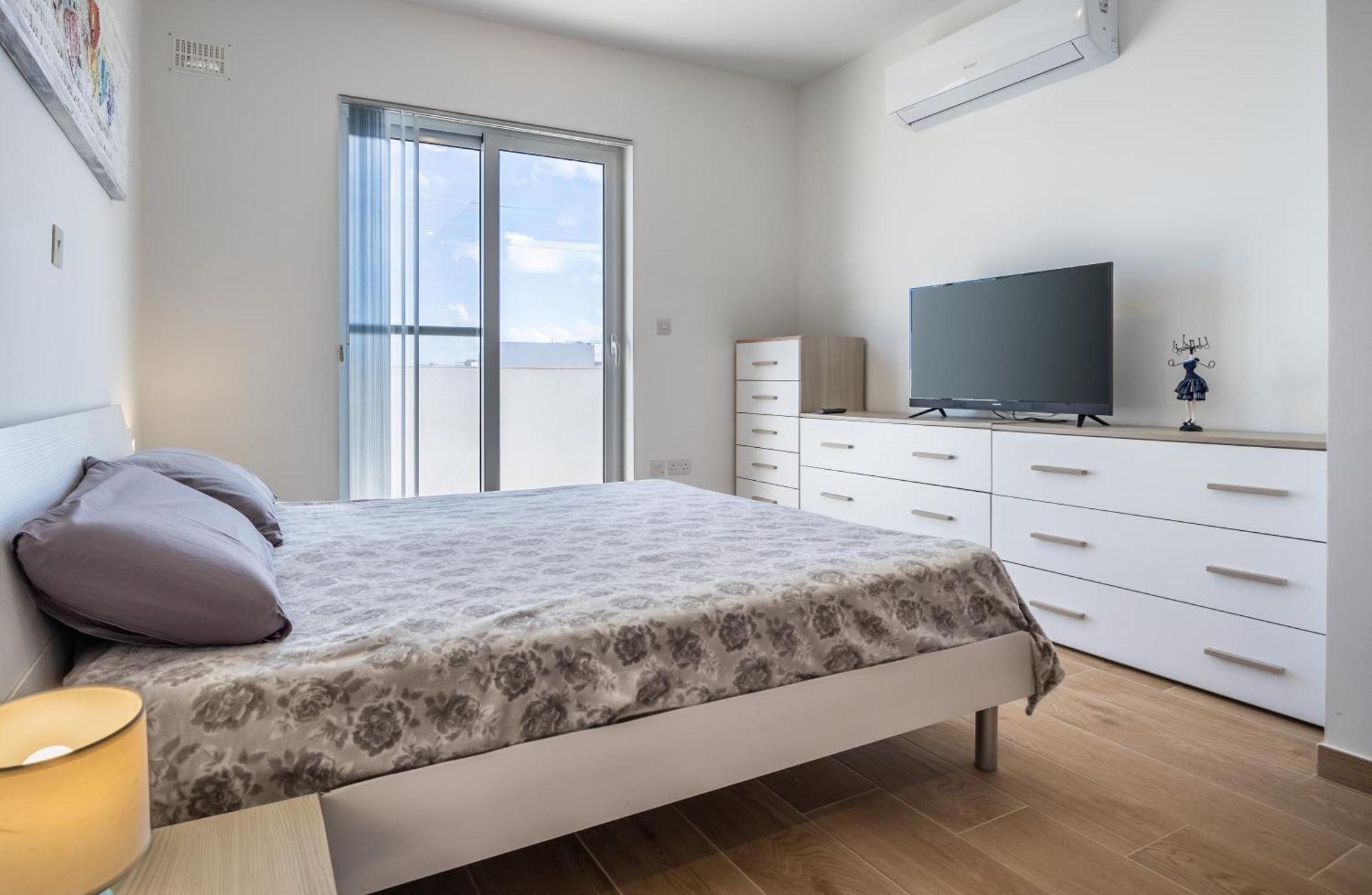 Appartement St Paul's Bay New Modern Penthouse 2 Minutes From Seascape St. Paul's Bay