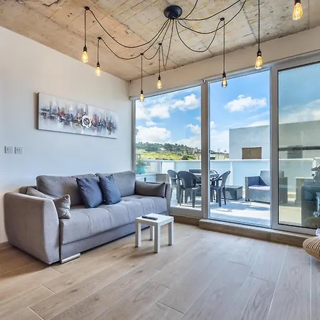 St Paul'S Bay New Modern Penthouse 2 Minutes From Beach Seascape Stays San Pawl il-Baħar Kültér fotó