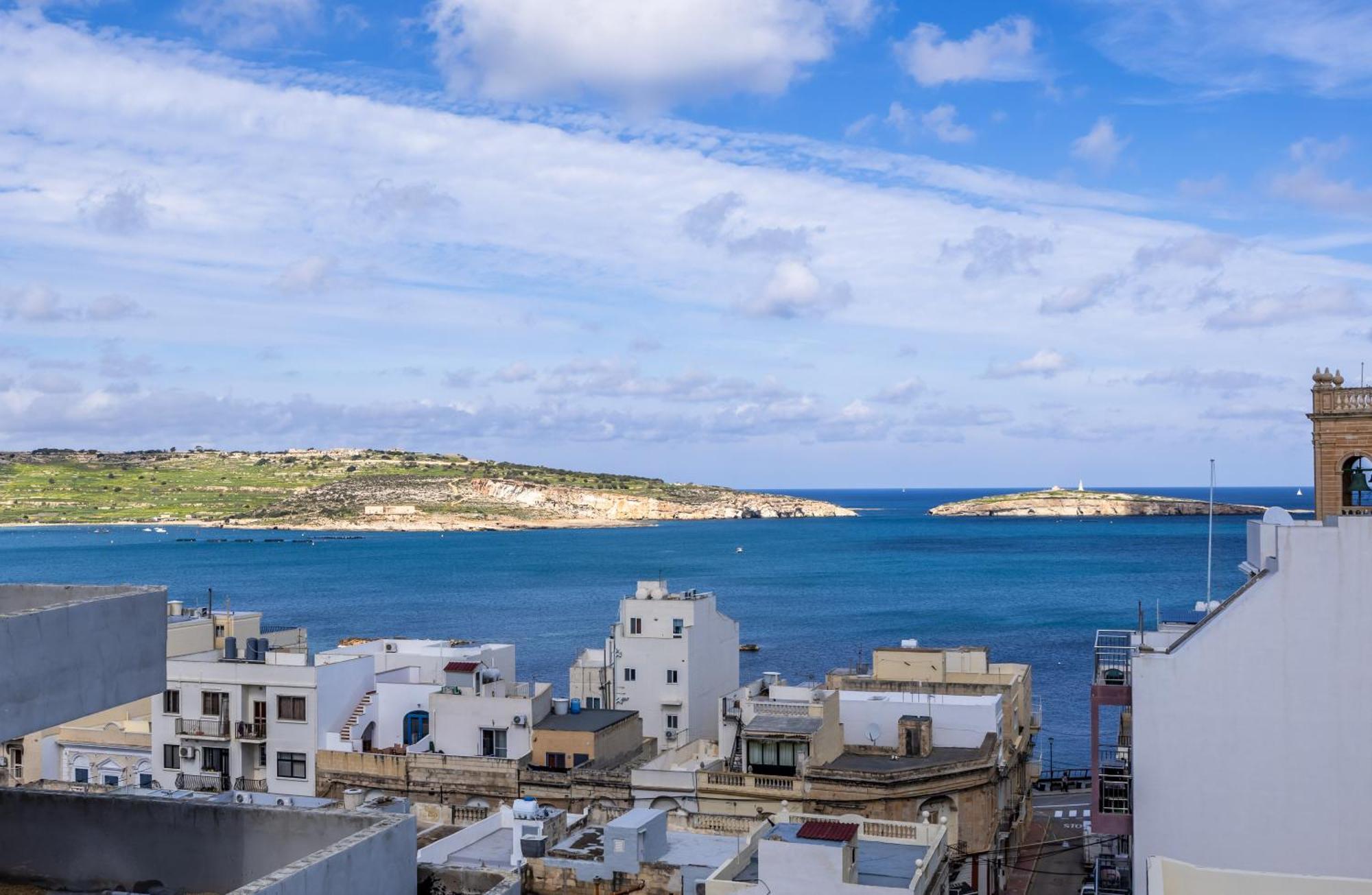Apartment St Paul's Bay New Modern Penthouse 2 Minutes From Seascape St. Paul's Bay