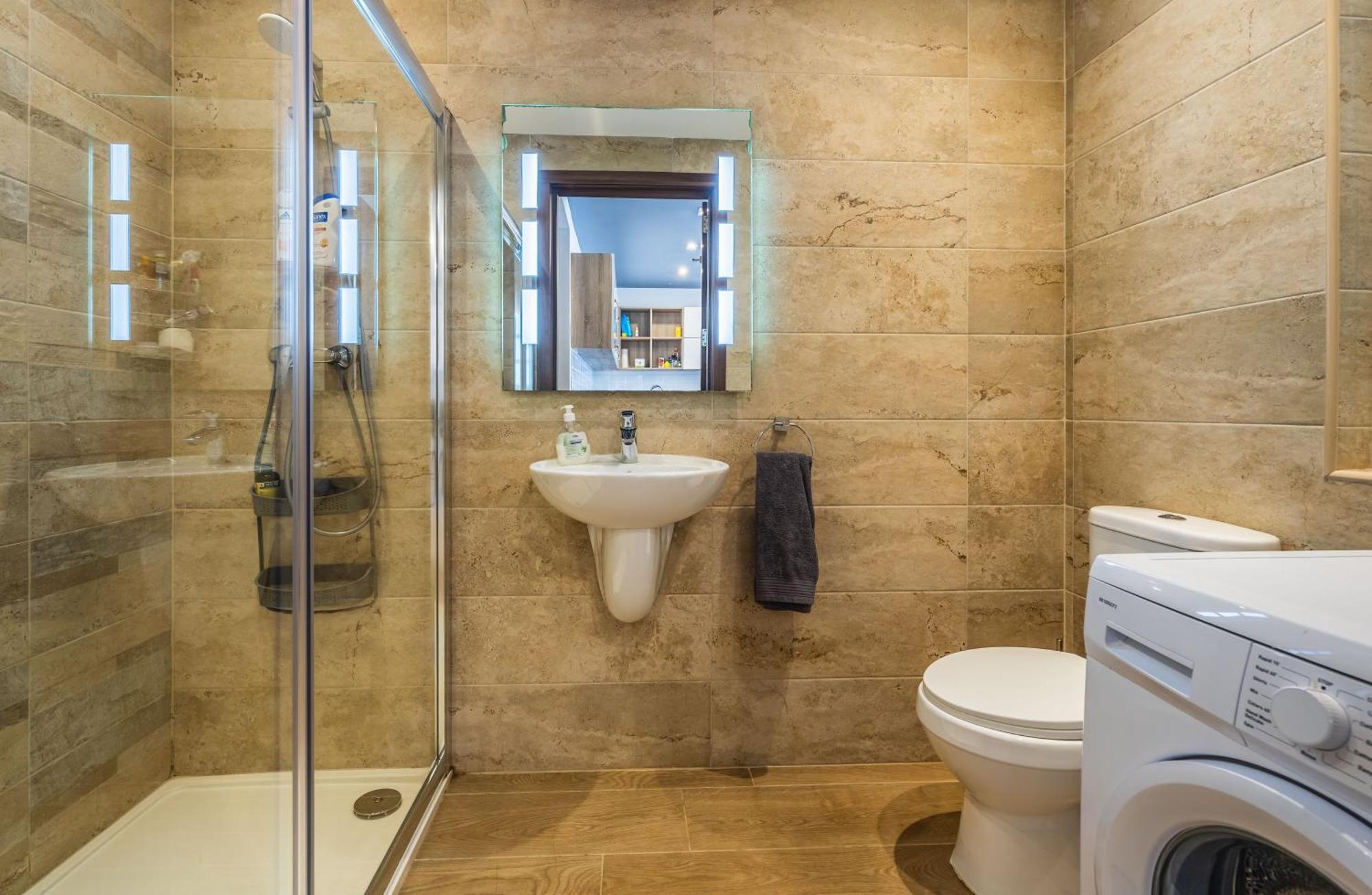 St Paul's Bay New Modern Penthouse 2 Minutes From Seascape Apartment